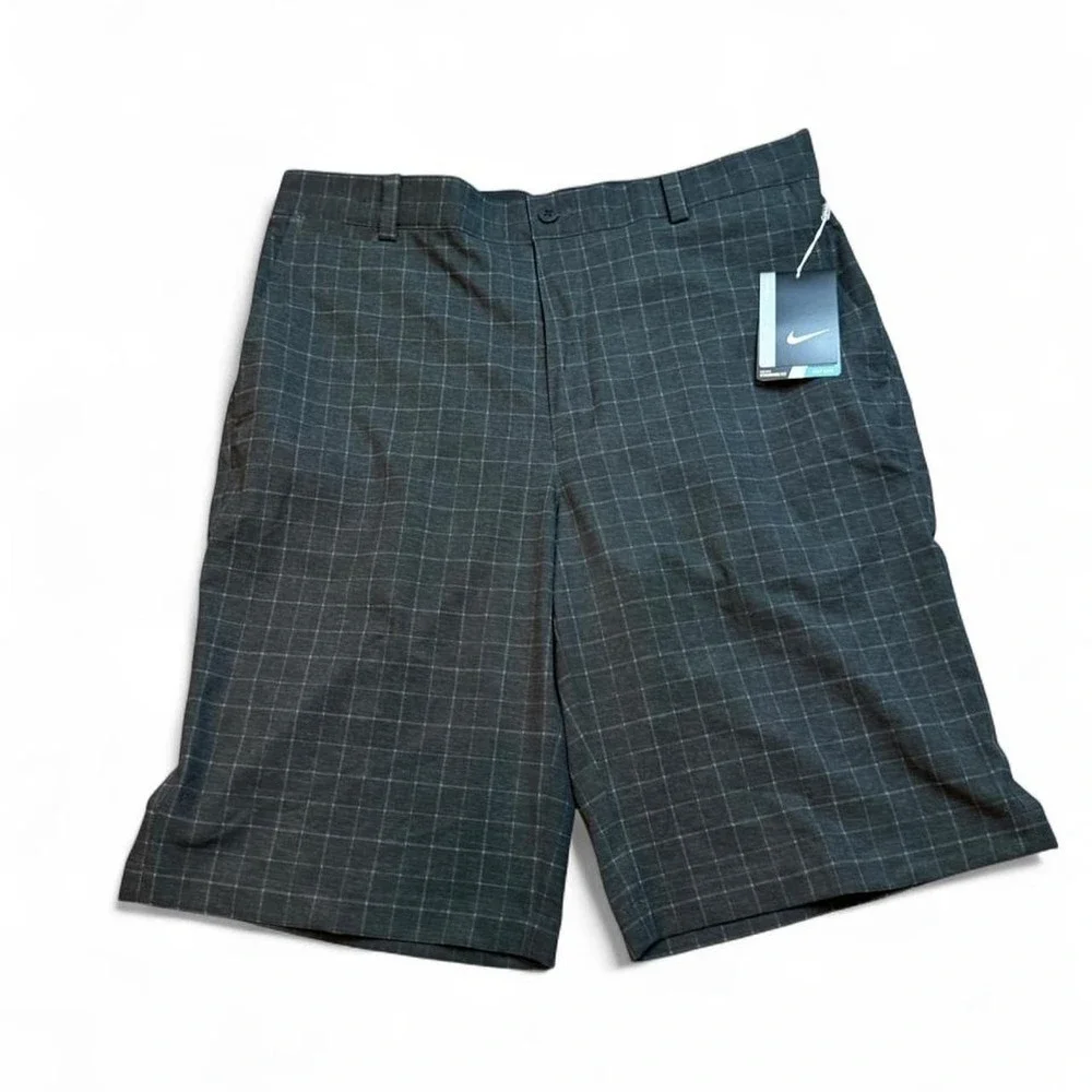 Nike golf tour performance dri fit shorts brand new with tags size 32